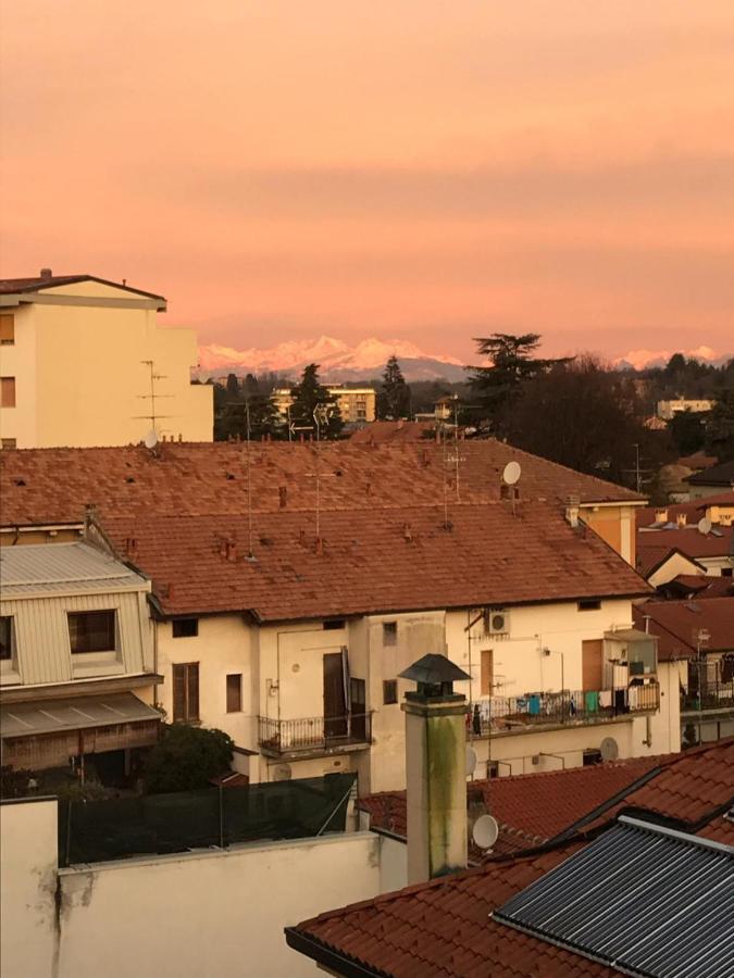Bilocale In Centro - 10Km Da Malpensa Lägenhet Gallarate Exteriör bild