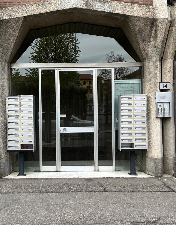 Bilocale In Centro - 10Km Da Malpensa Lägenhet Gallarate Exteriör bild