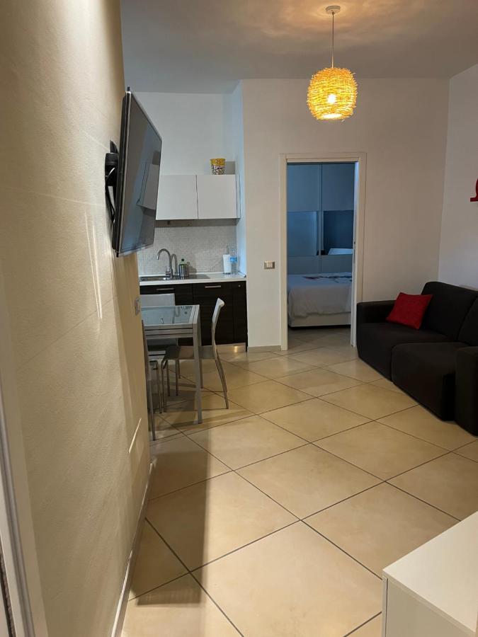 Bilocale In Centro - 10Km Da Malpensa Lägenhet Gallarate Exteriör bild